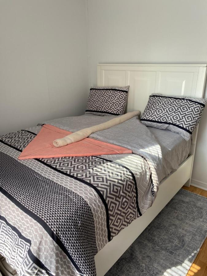 Windsor Airport Room Accommodation Exteriér fotografie